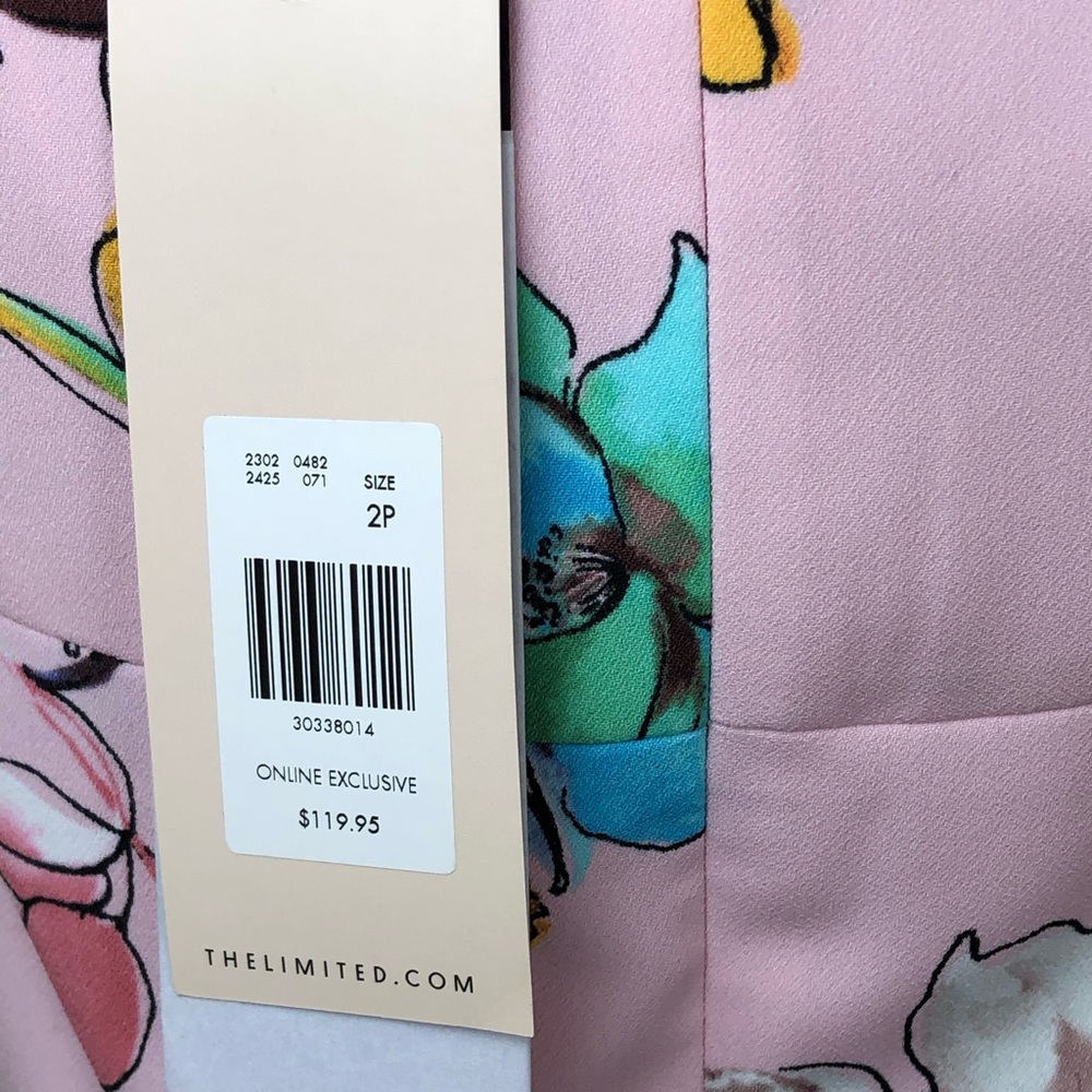 Dress. - Picture 4 of 4